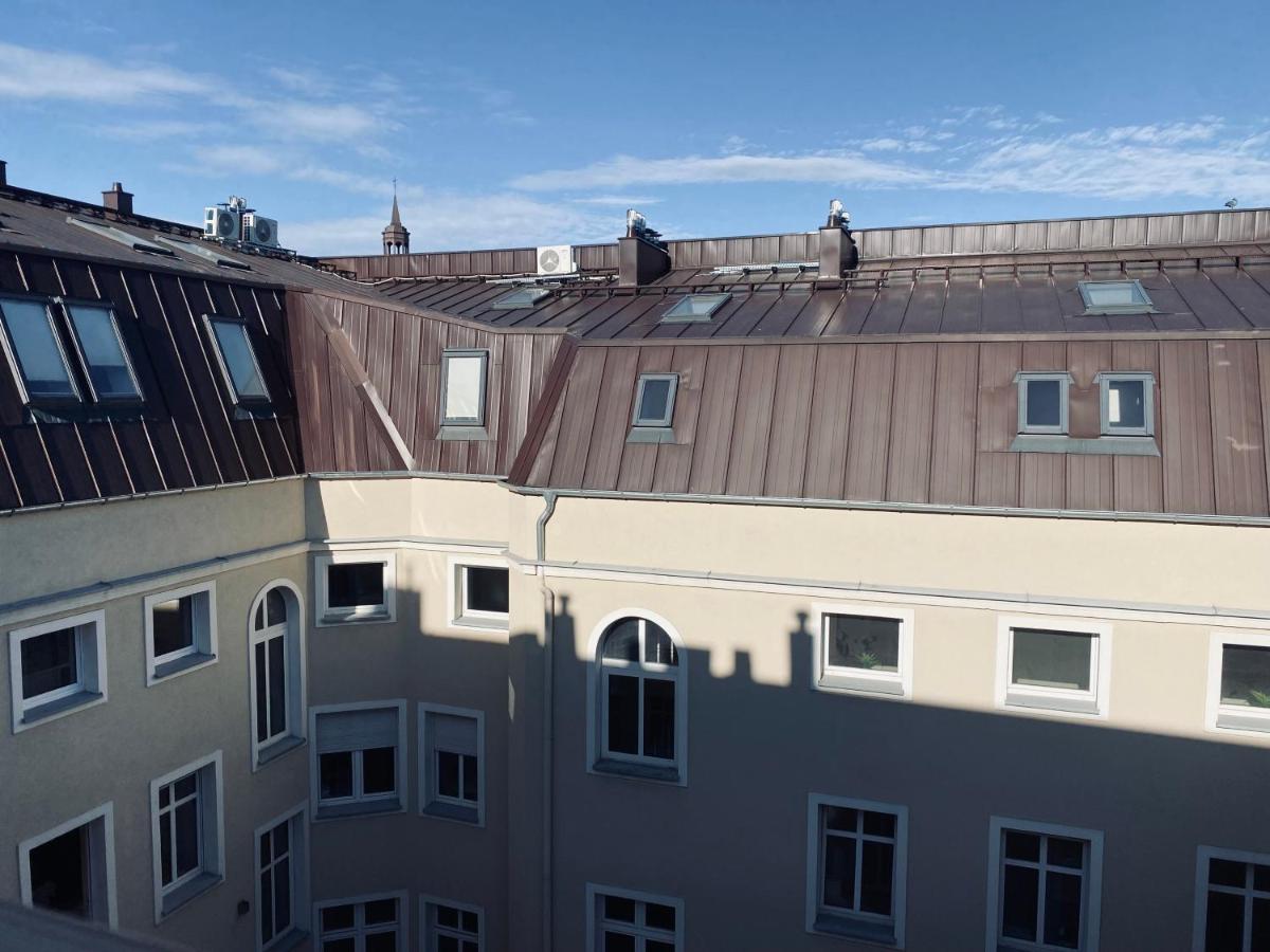 Urban Penthouse Free Parking I Rowery Apartment Poznan Bagian luar foto